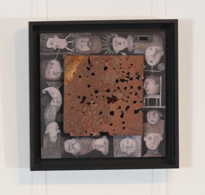 Jüri Mildeberg. Kaitsev kilp II. 2026. Autoritehnika. 39 x 39 x 5 cm.