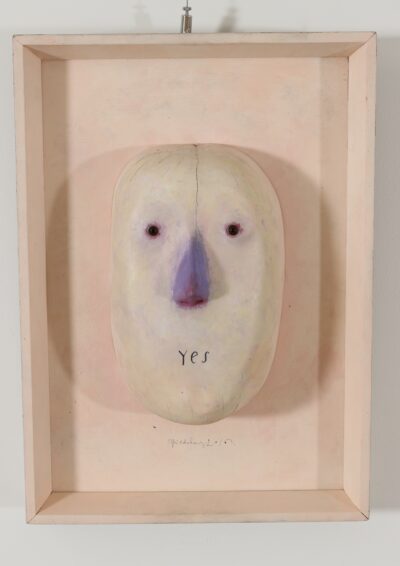 Jüri Mildeberg. Yes. 2016. Autoritehnika. 53 x 38 x 15 cm.