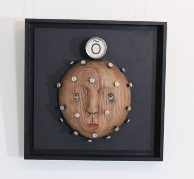 Jüri Mildeberg. Õ. 2025. Autoritehnika. 40 x 40 x 12 cm. MÜÜDUD.